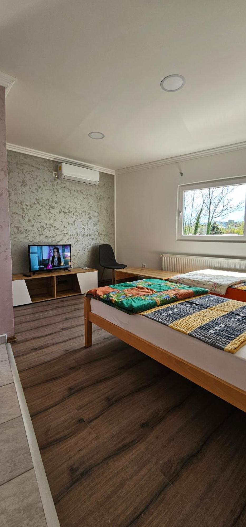 Apartmani Roki Tuzla Exterior photo