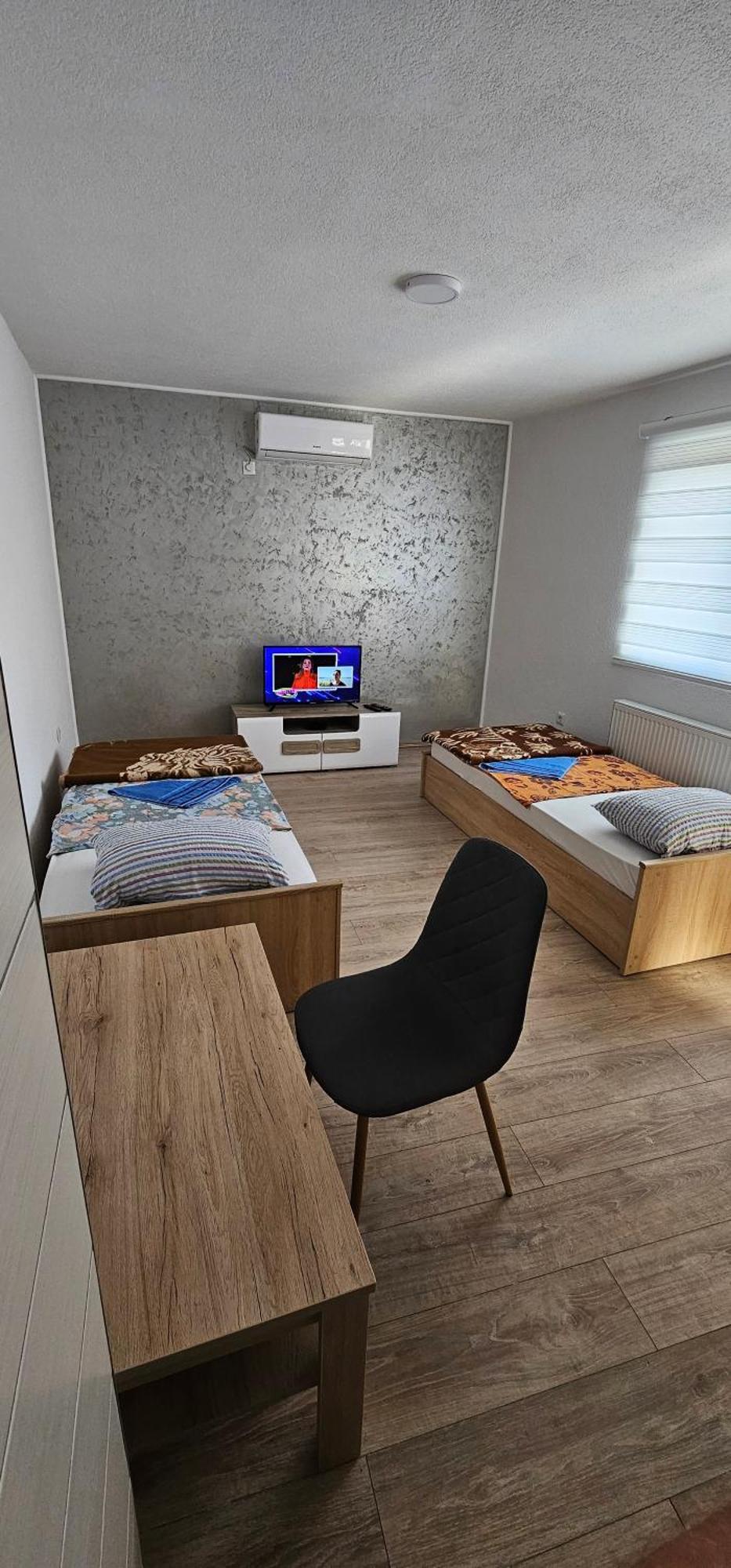 Apartmani Roki Tuzla Exterior photo